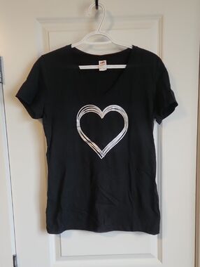 Black V-Neck Tee with Grey Heart Graphic